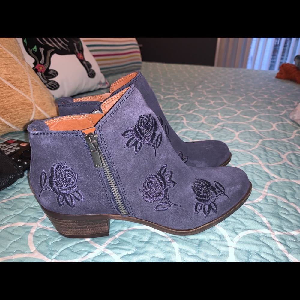 Navy blue Lucky Brand booties